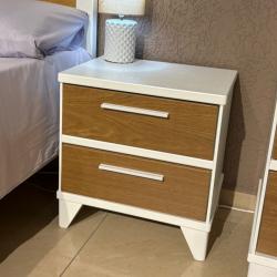 ����� ����