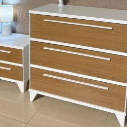 ����� ����